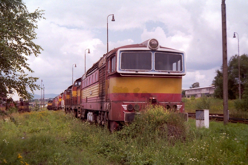 753 369-8