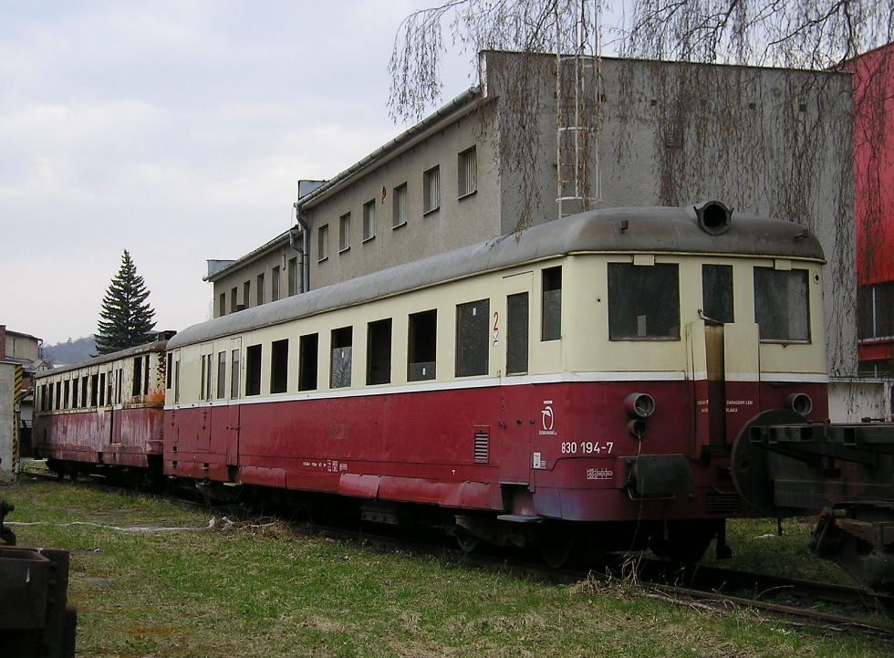 830 194-7