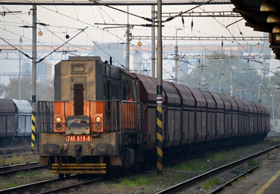 740 819-8