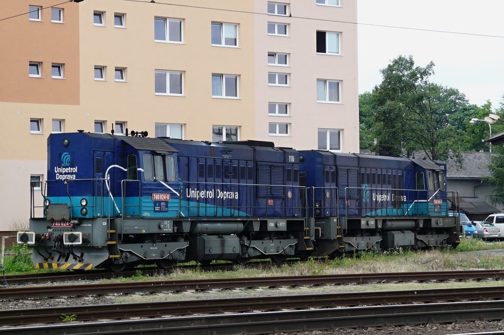 740 824-8