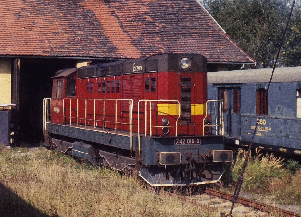 742 016-9
