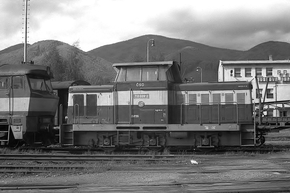710 009-2