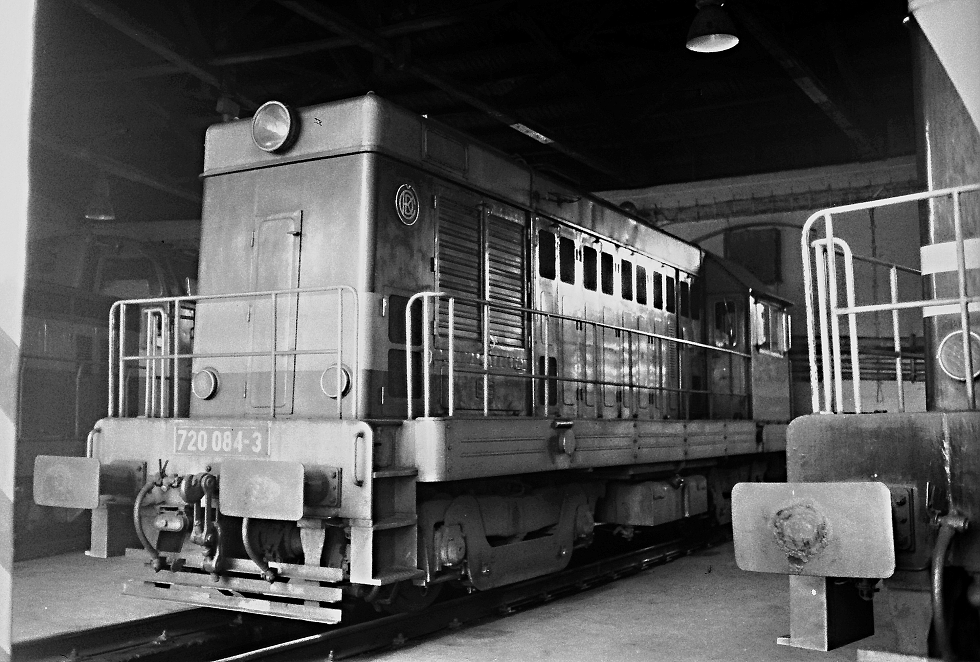 720 084-3