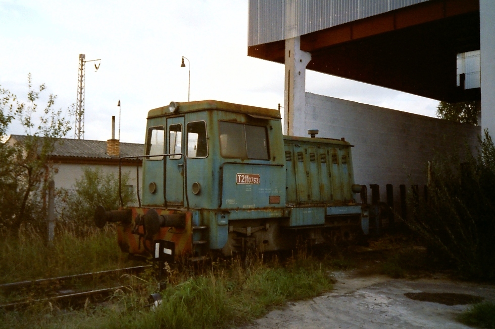 700 763-6