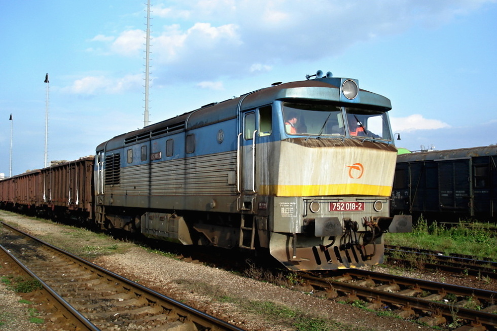 752 018-2