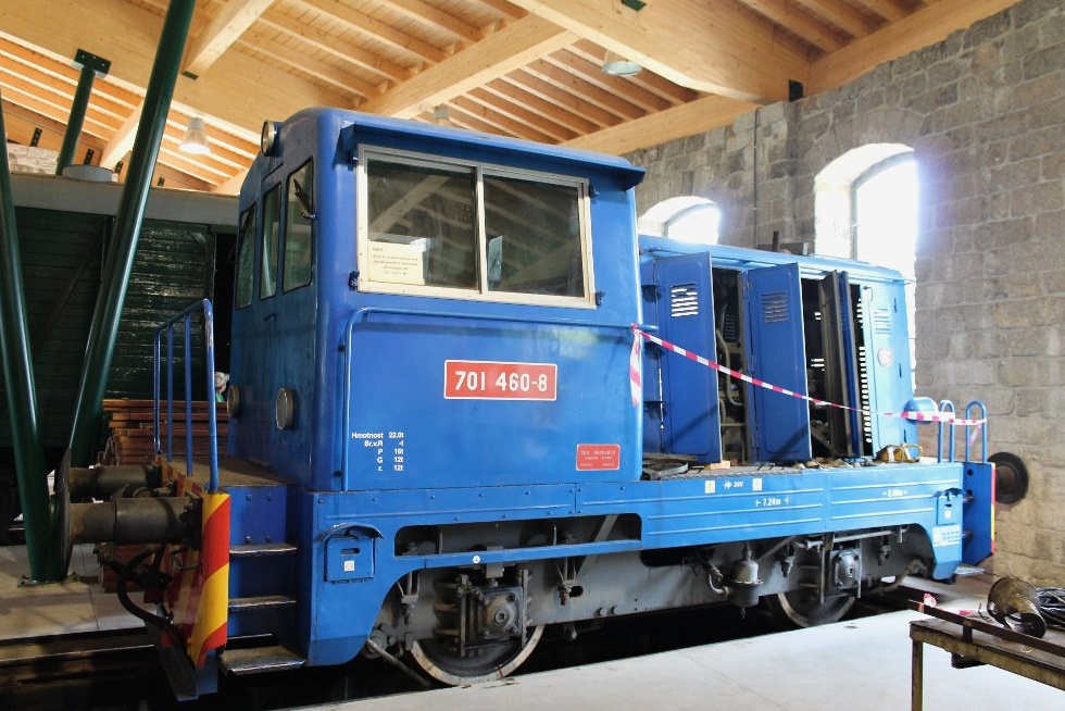 701 460-8