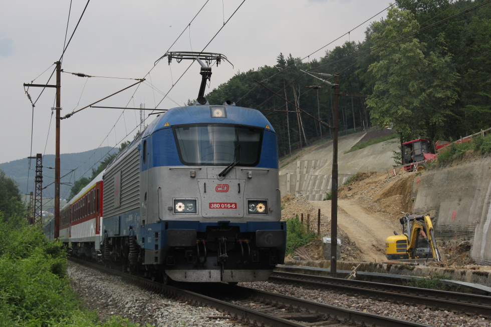 380 016-6