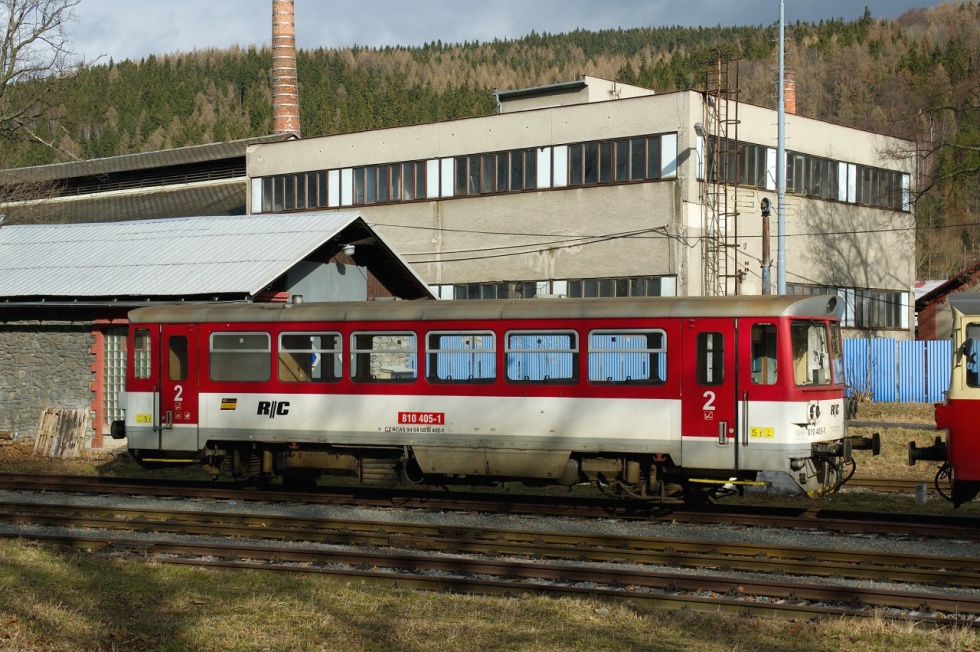 810 405-1