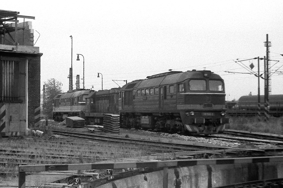 781 591-3