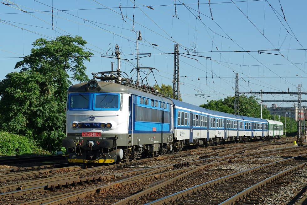 242 248-3