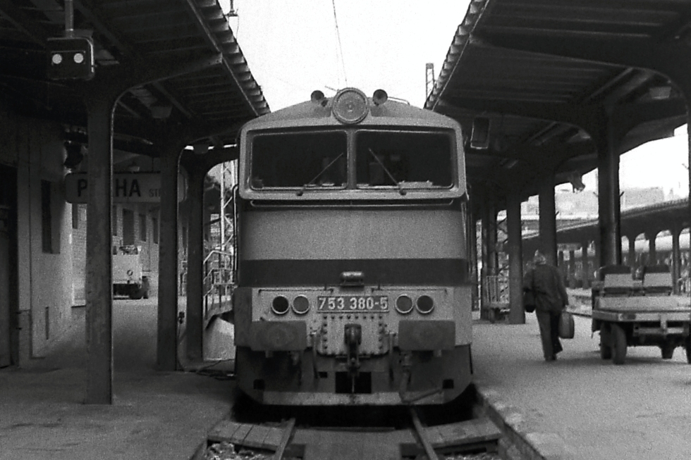 753 380-5