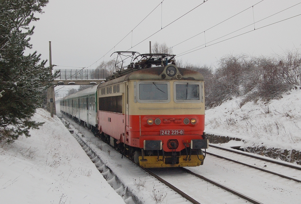 242 221-0