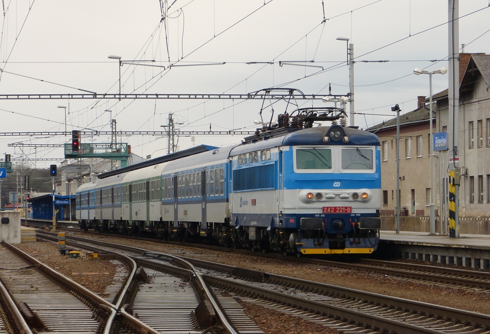 242 221-0