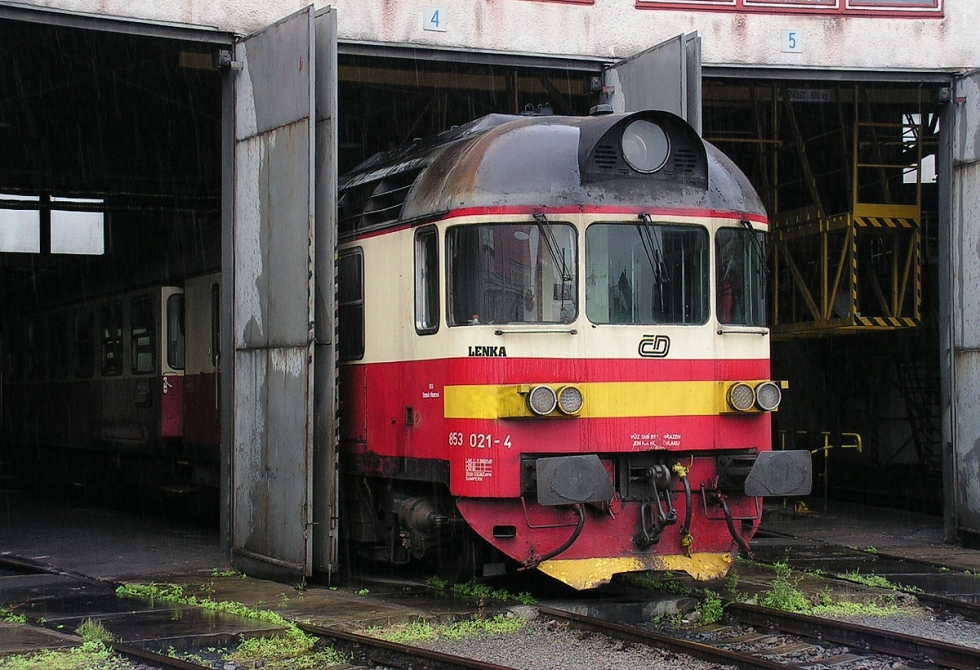 853 021-4