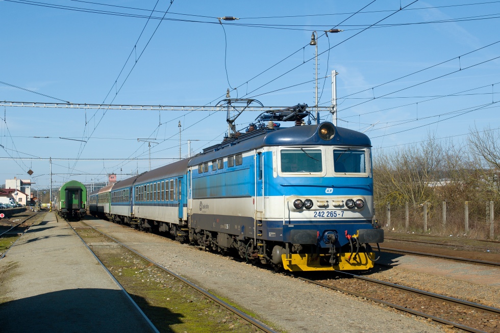 242 265-7