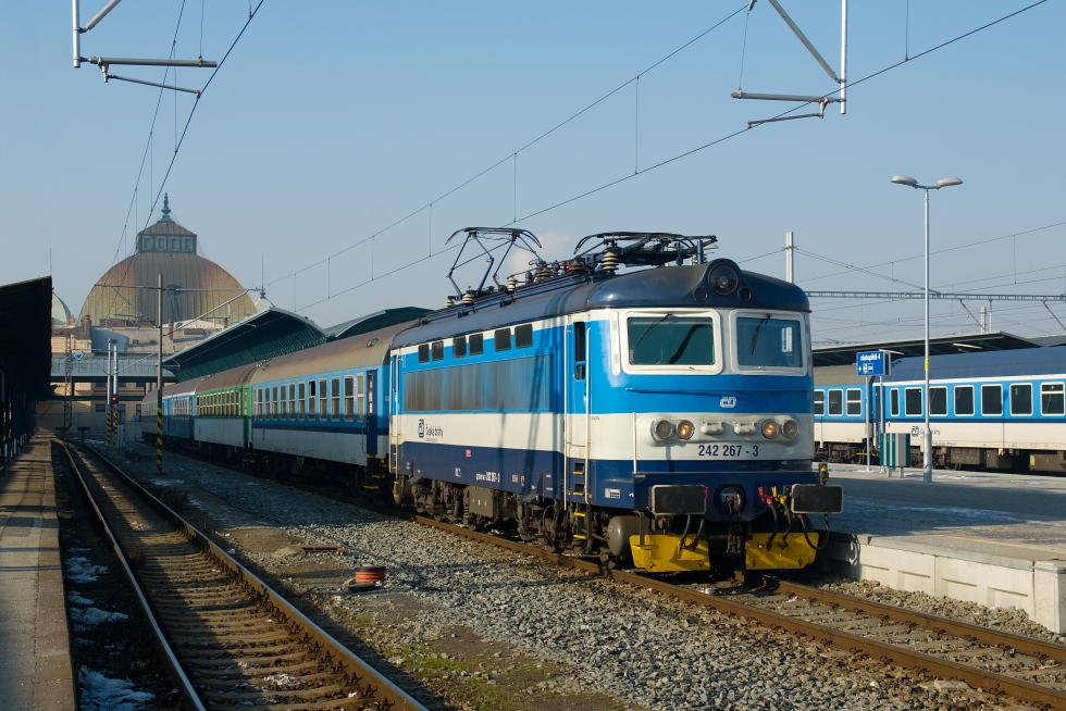 242 267-3