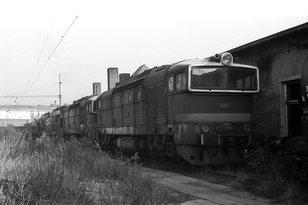 753 049-6
