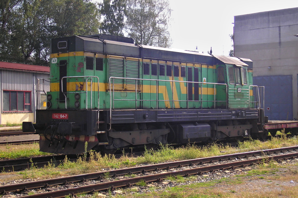 742 164-7
