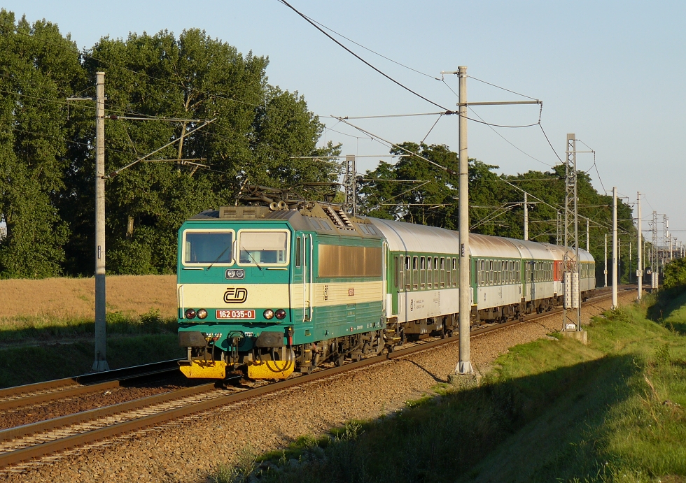 162 035-0
