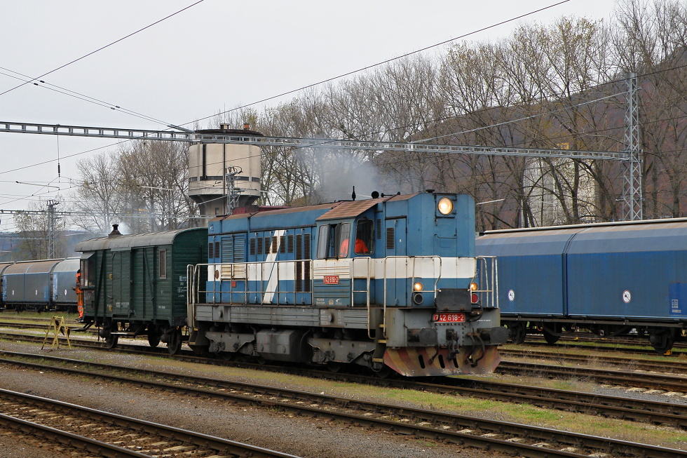 742 618-2