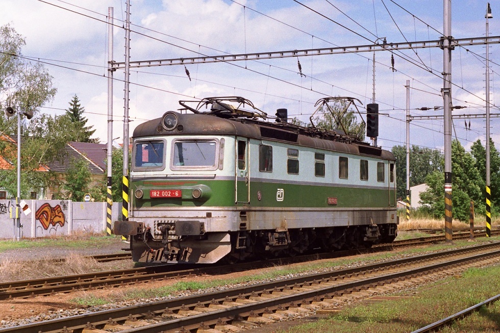 182 002-6