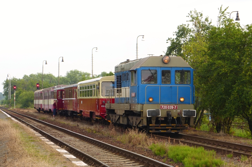 720 039-7