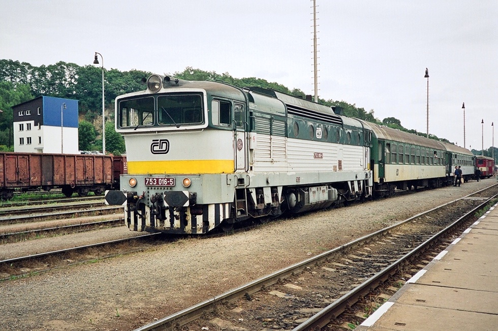 753 016-5