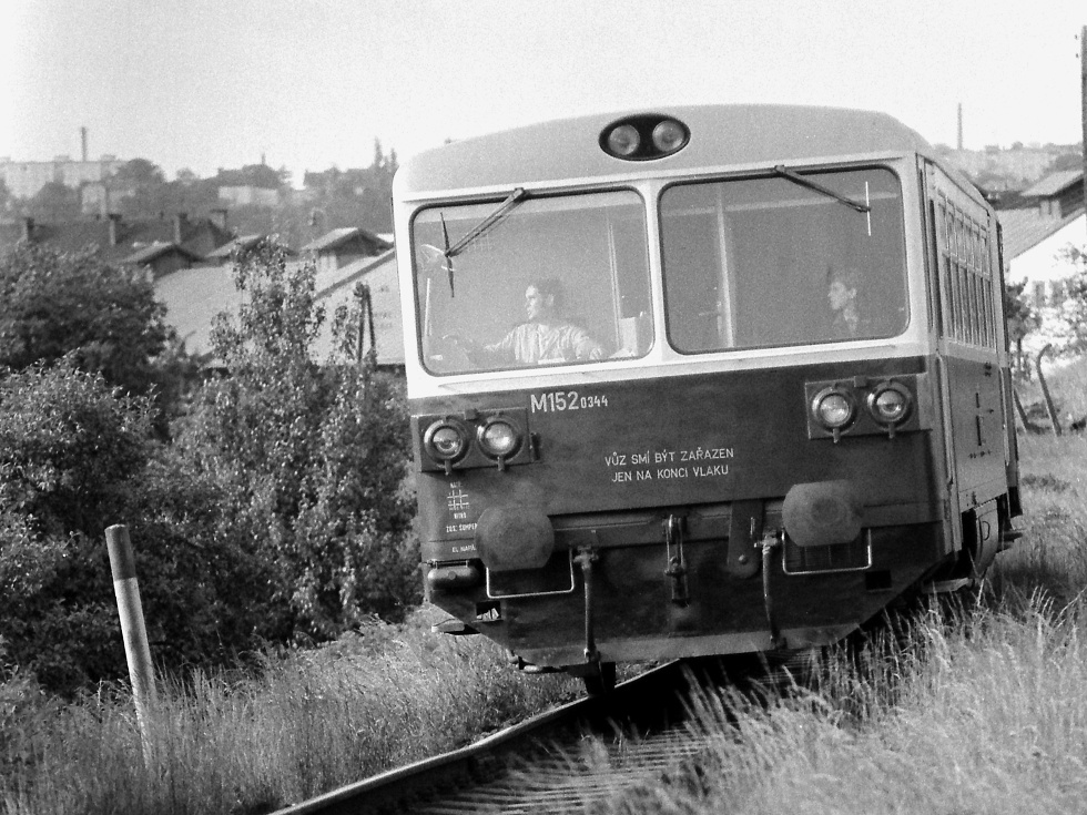 M152.0344