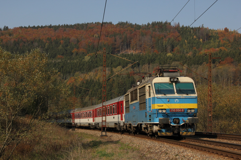 350 004-8