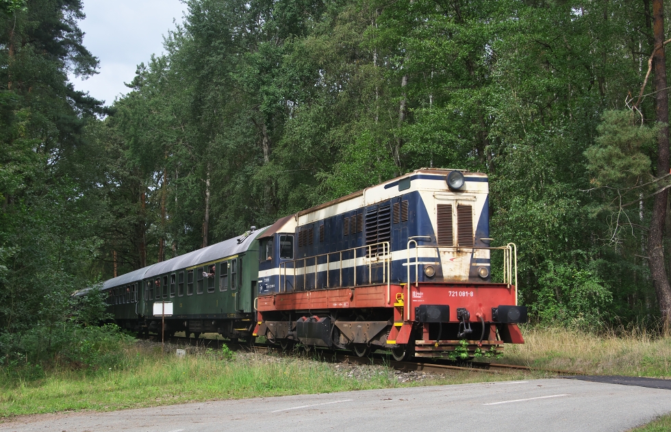 721 081-8