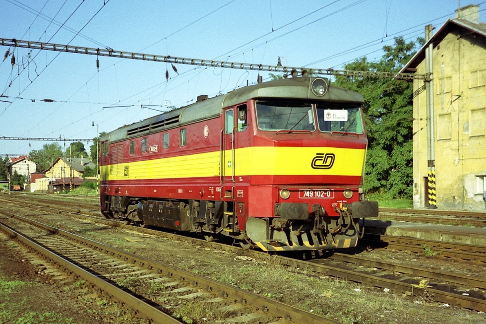749 102-0