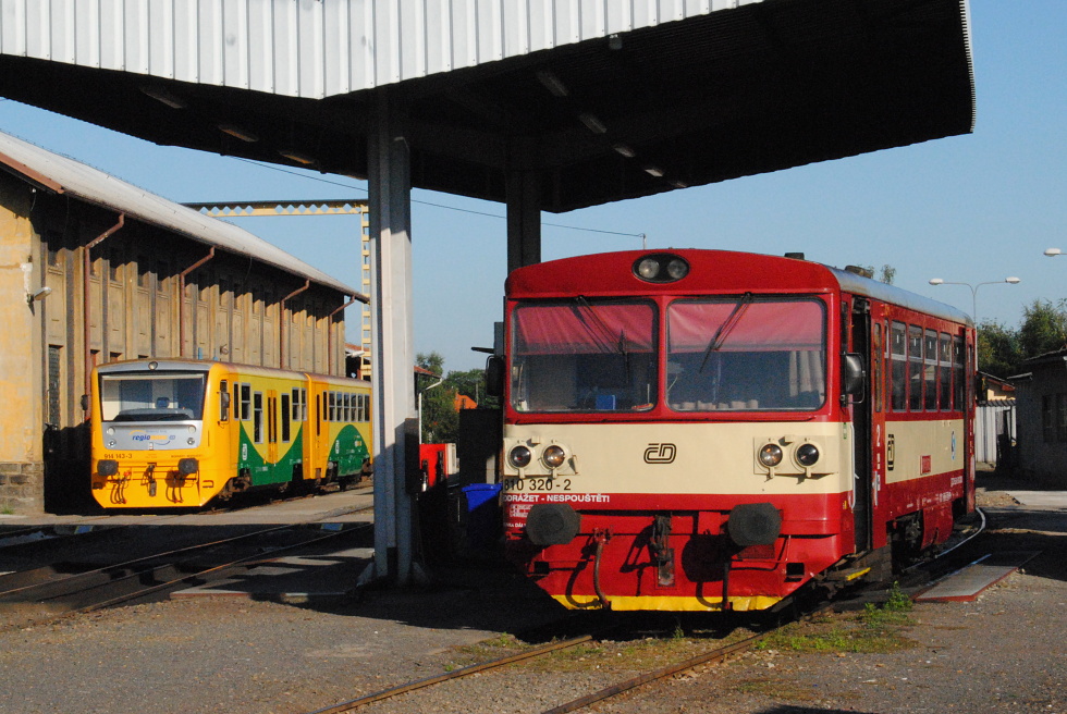 810 320-2