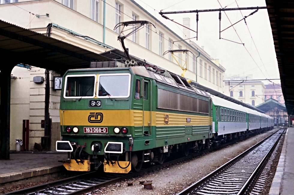 163 068-0