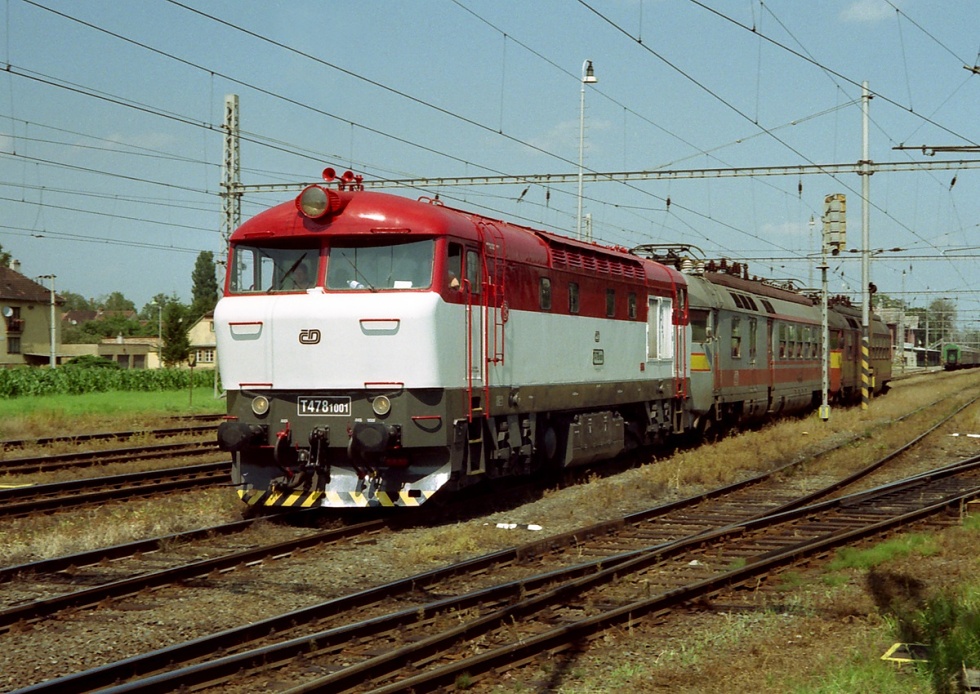751 001-9