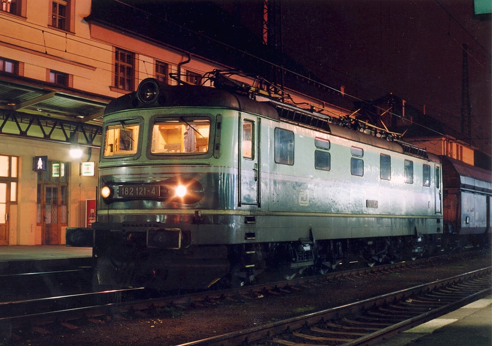 182 121-4