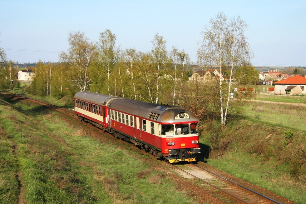 854 021-3