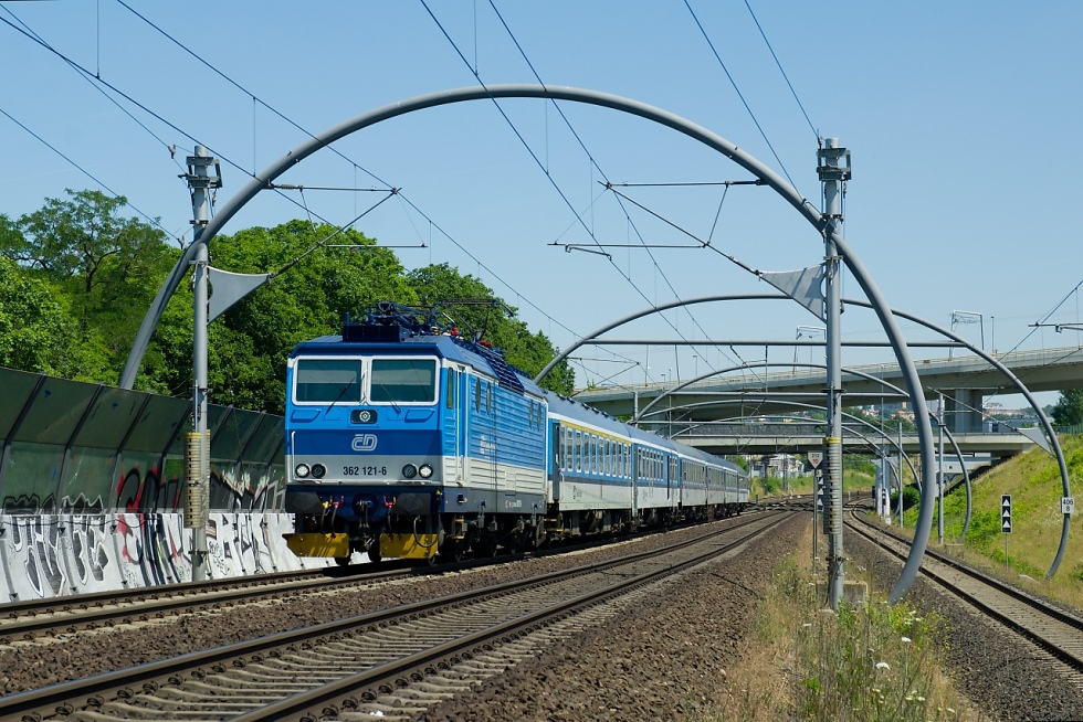 362 121-6