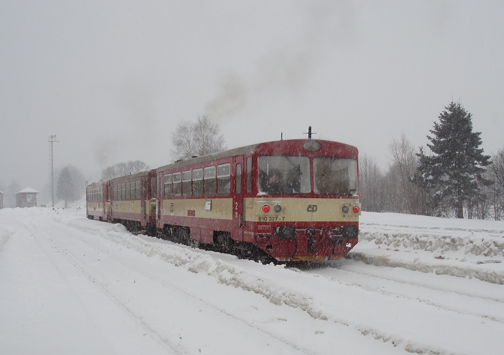 810 327-7