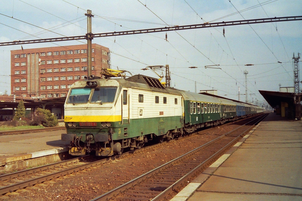 150 002-4