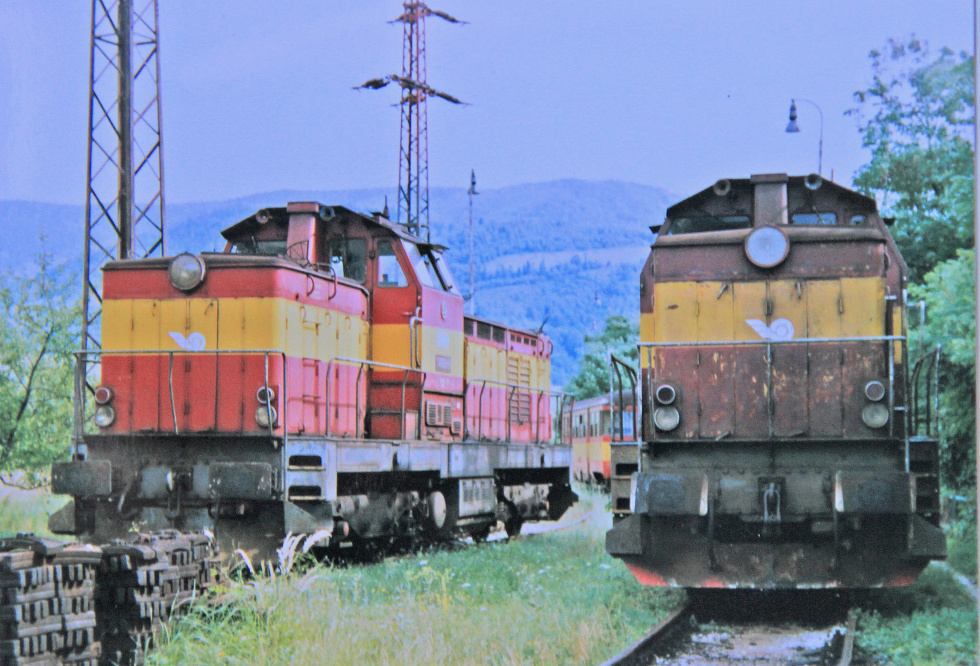 735 050-7