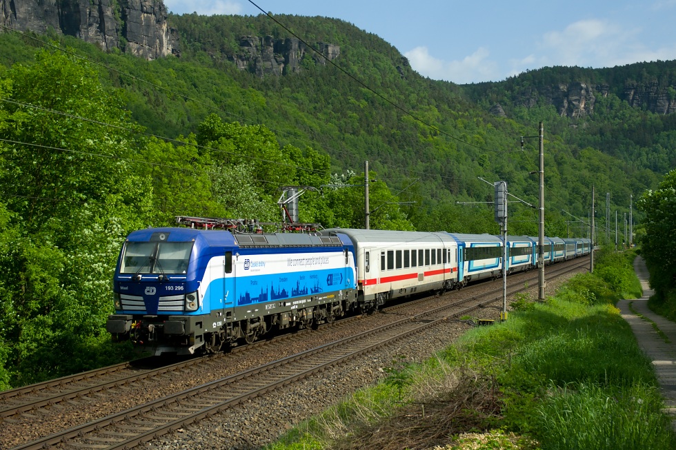 193 296-1