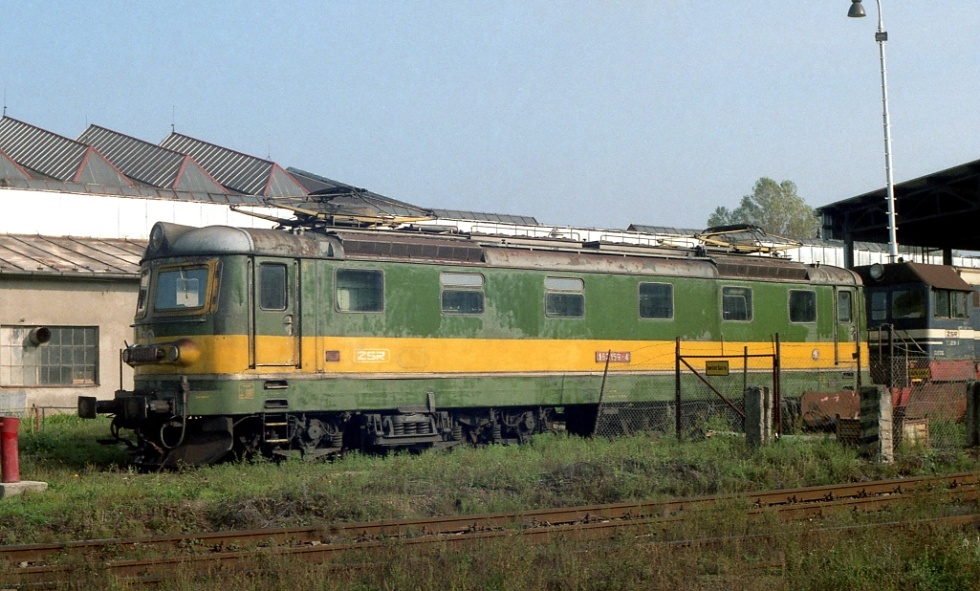 182 159-4