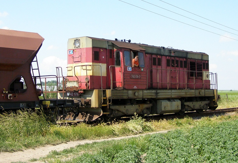 742 178-7