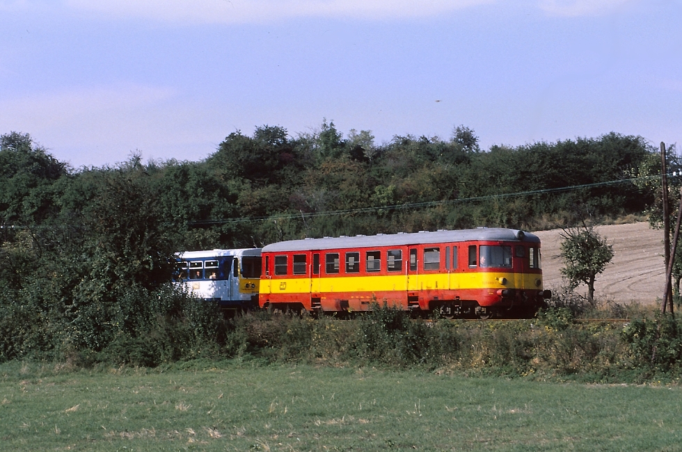 820 089-1