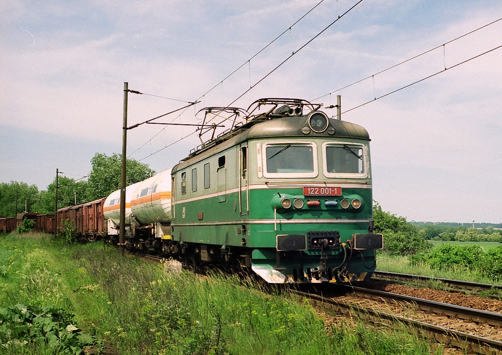 122 001-1