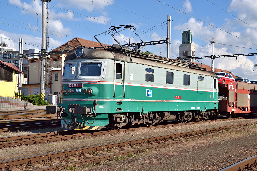 122 001-1