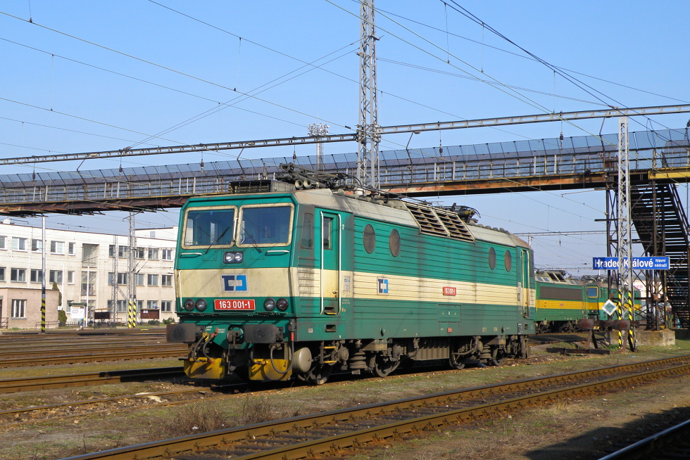 163 001-1
