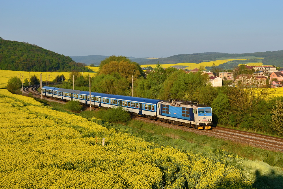 263 001-0