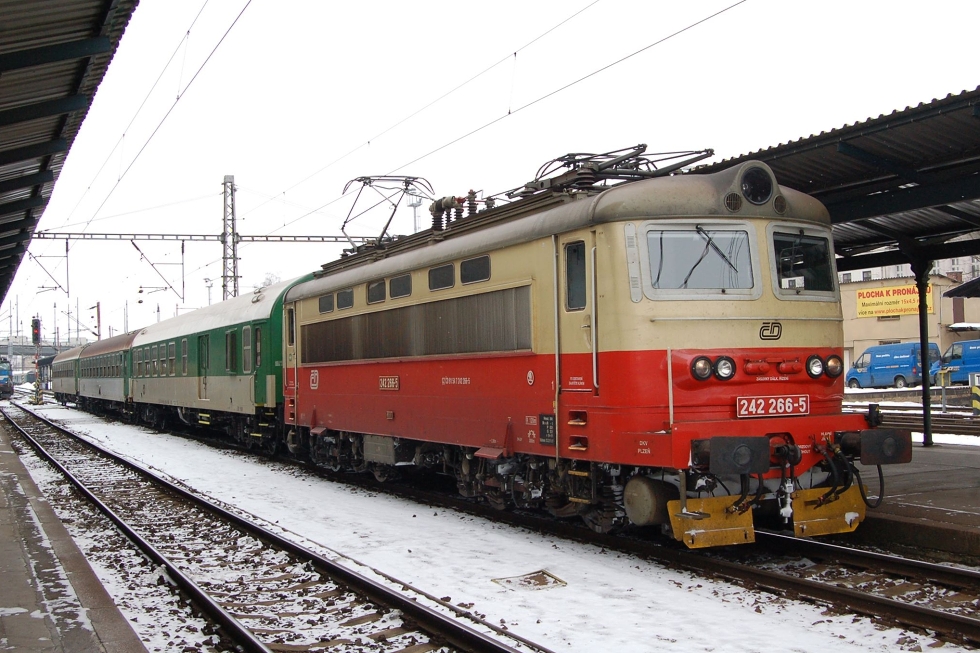 242 266-5