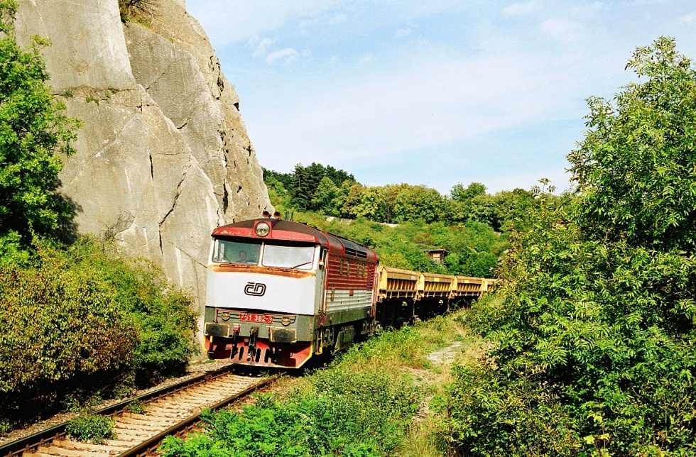 751 382-3